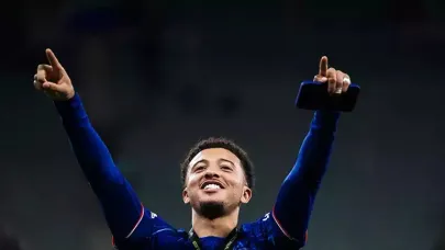 Beşiktaşlı taraftarı üzen karar: Jadon Sancho Aston Villa'da