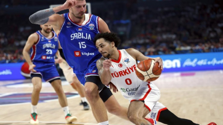 12 Dev Adam, Sırbistan'ı şaşkına çevirdi: 95-90
