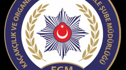 İzmir'de kaçak sigara operasyonu: 70 bin puro!