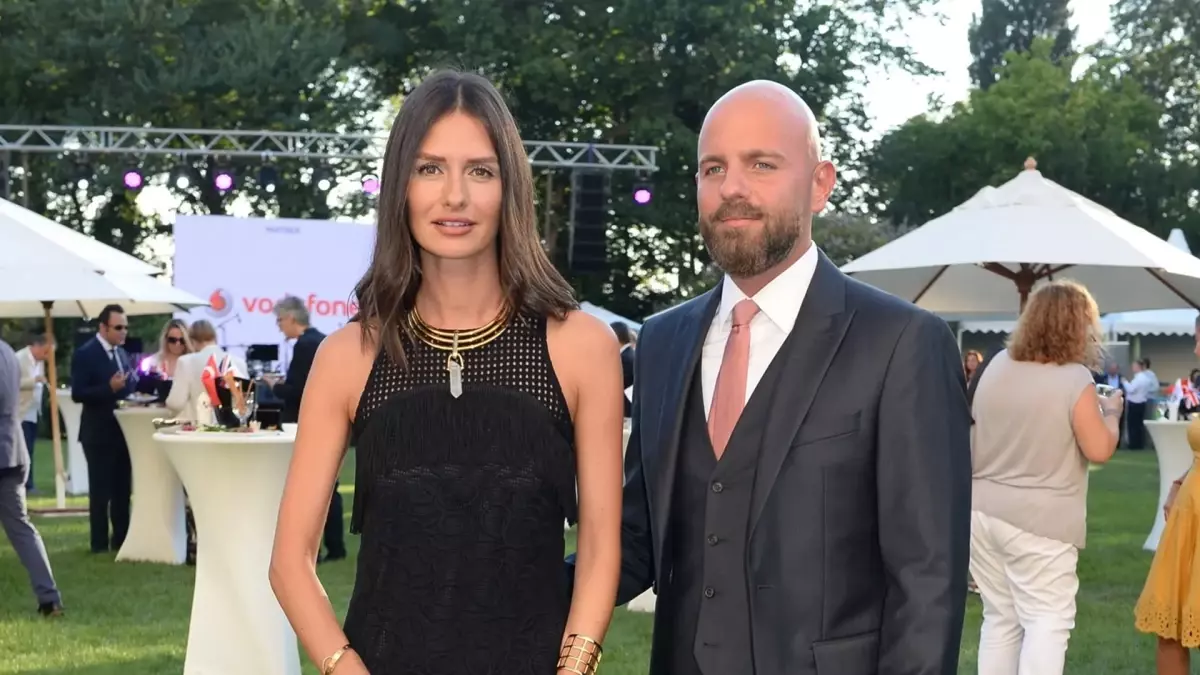 Yasemin ve İzzet Özilhan 14 yıl sonra boşandı