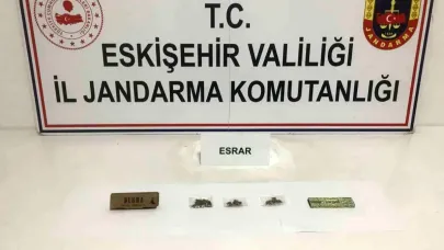 Jandarmadan uyuşturucu baskını: 12 gram esrar ele geçirildi