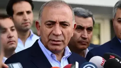 Tekin, Şimşek ve Yarkadaş CHP’den İhraç Edildi