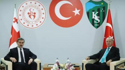 Erdoğan ve Kavelaşvili, Maç Sonrası Bir Araya Geldi