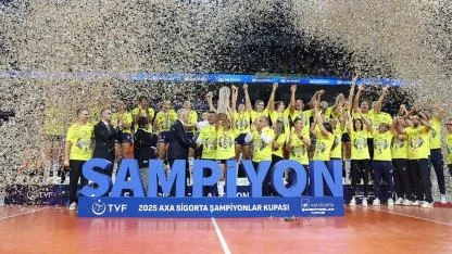 Fenerbahçe VakıfBank’ı devirdi, kupayı 6. kez kazandı