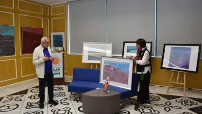 Ressam Devrim Erbil’den İzmir’de anlamlı söyleşi