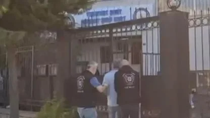 İzmir polisinden büyük şafak operasyonu