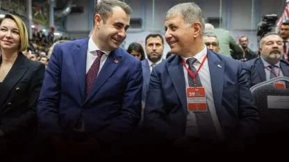 CHP İzmir’de yeni dönem: Tugay’dan Güç’e destek mesajı