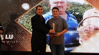 Altın  Üzüm  Ödül  Töreni   İzmirli çiftçiler arasında büyük ilgi  topladı!