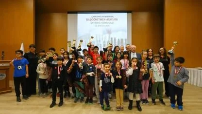 Başkan Kınay, satranç turnuvasında konuştu: Yobazlıkları ‘şah mat’ edeceğiz!