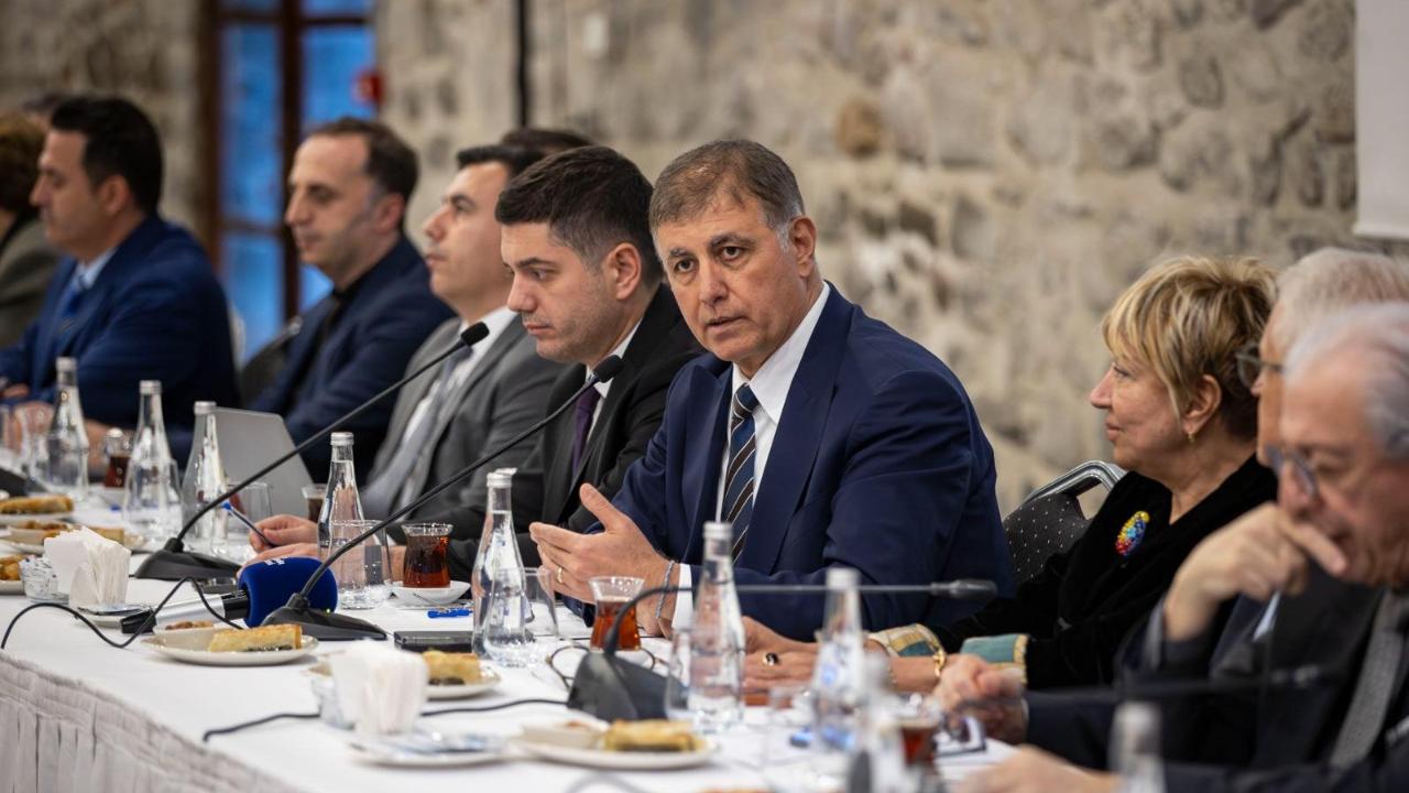 Başkan Tugay: Önceliğimiz bertaraf tesisleri