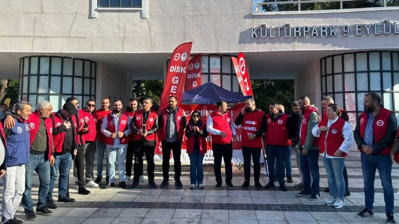 Belediye işçileri eylemin 3’üncü gününde: Çözülmezse sokağa ineceğiz!