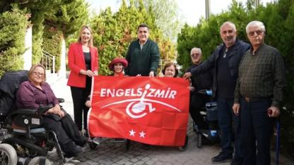 Çeşme Belediyesi Alaçatı Ek Hizmet Binası kırmızı bayrak ödülü aldı