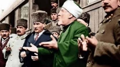 Diyanet'ten 10 Kasım mesajı: Cumhuriyetimizin banisi Atatürk'ü saygı ve minnetle yâd ediyoruz