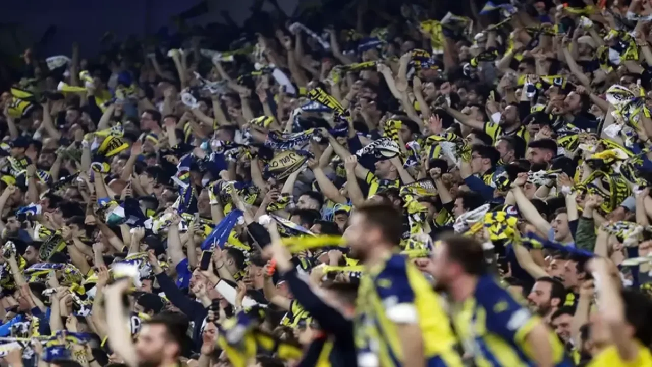 Fenerbahçe&#039;nin istediği yıldız milli takımda kahraman oldu