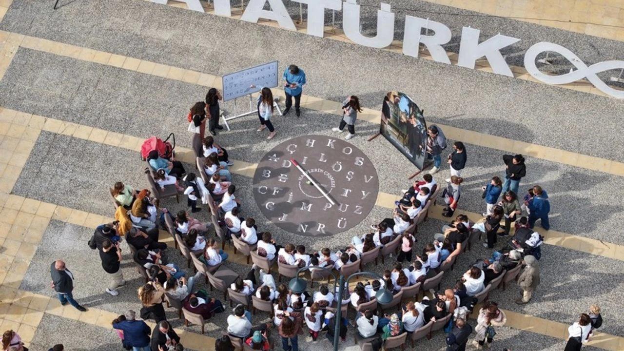 Harflerin Çeşmesi çalışması Harf Devrimi’nin yıl dönümünde tanıtıldı.