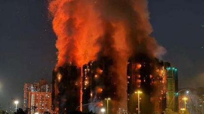 Hong Kong'daki yangın: Ölü sayısı 128'e yükseldi