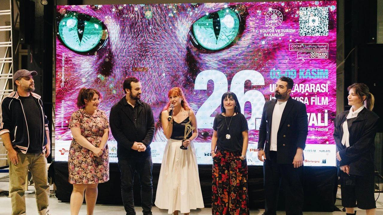 İzmir Kısa Film Festivali’ne muhteşem final: Ödüller dağıtıldı