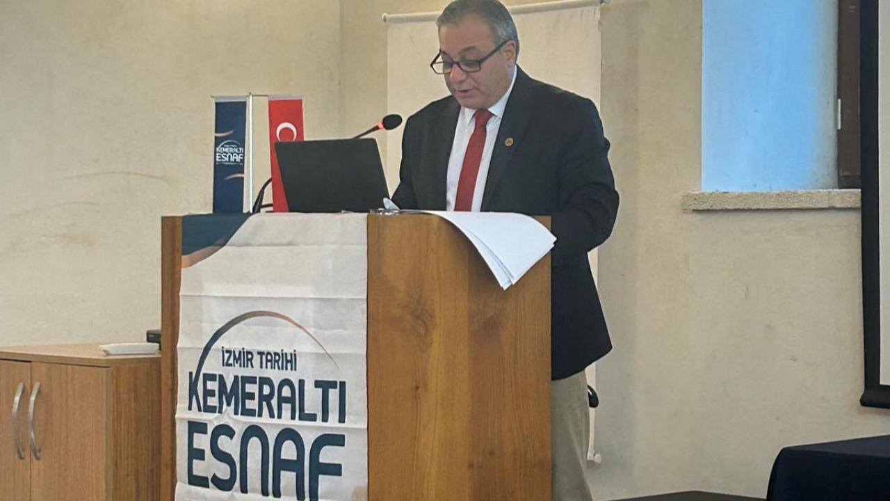 Semih Girgin  yüksek katılımla  tekrar  İzmir Tarihi Kemeraltı  Esnaf Derneğinin başında!