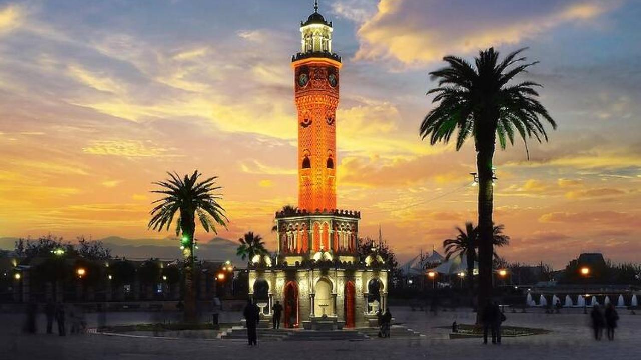 İzmirliler, Büyükşehir’in hizmetlerini değerlendirdi: Memnuniyet oranı düştü!