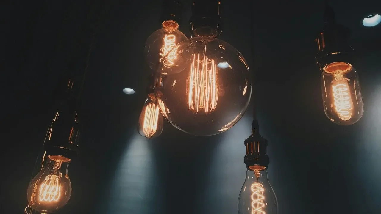 İzmirliler dikkat: Şarjları doldurun, İzmir&#039;in bu ilçeleri karanlığa gömülecek!