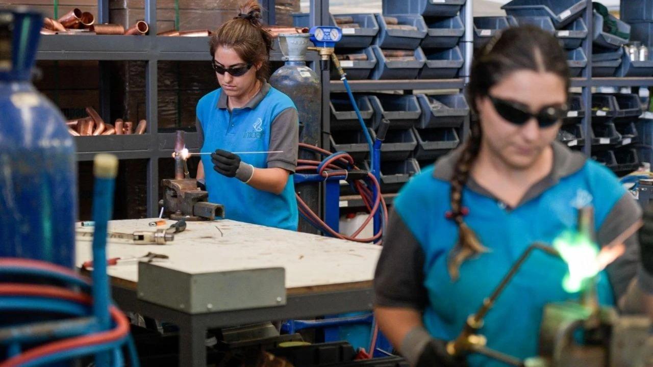 Kadınlar İzmir’i birlikte planlayacak: Anket başladı