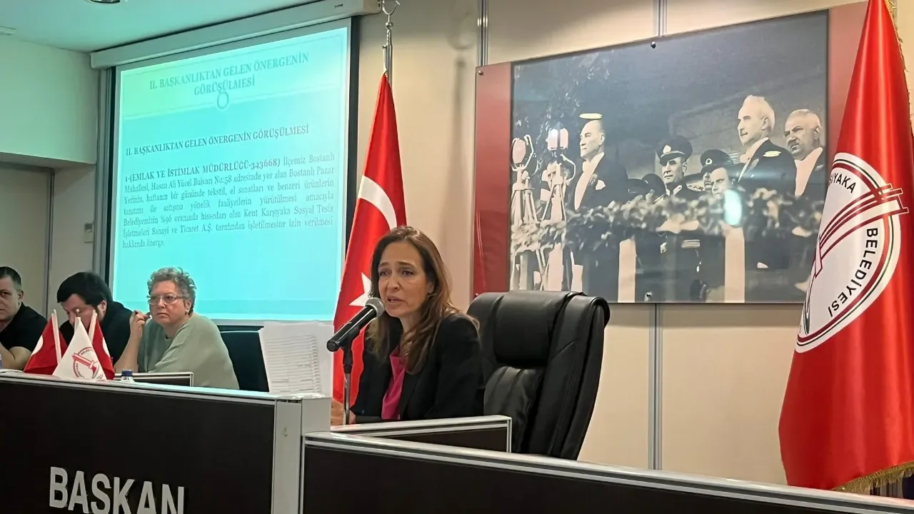 Karşıyaka Meclisi olağanüstü toplandı: Başkan Ünsal, yöneticilere yapılan tehditleri açıkladı