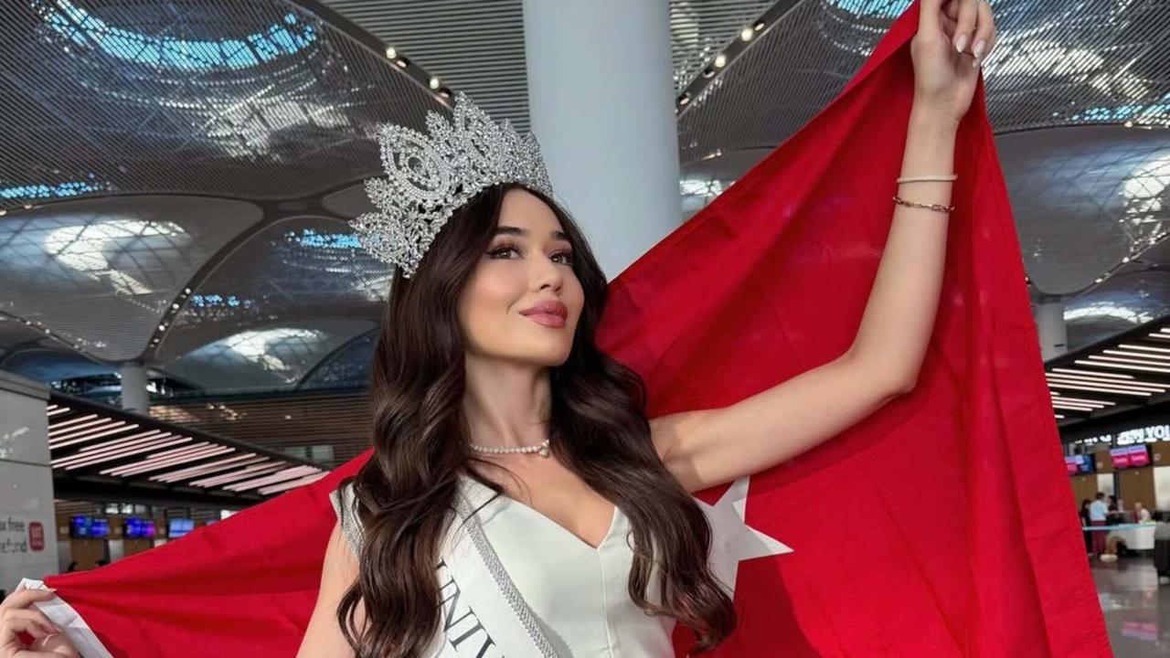 2025 Miss Universe Kâinat Güzellik Yarışması’nda kazanan belli oldu. Tayland’daki final gecesinde tacı Meksika temsilcisi Fatima Bosch takarken, temsilcimiz Ceren Arslan dereceye giremedi. Arslan sosyal medya üzerinden bir video paylaşıp duruma sitem etti