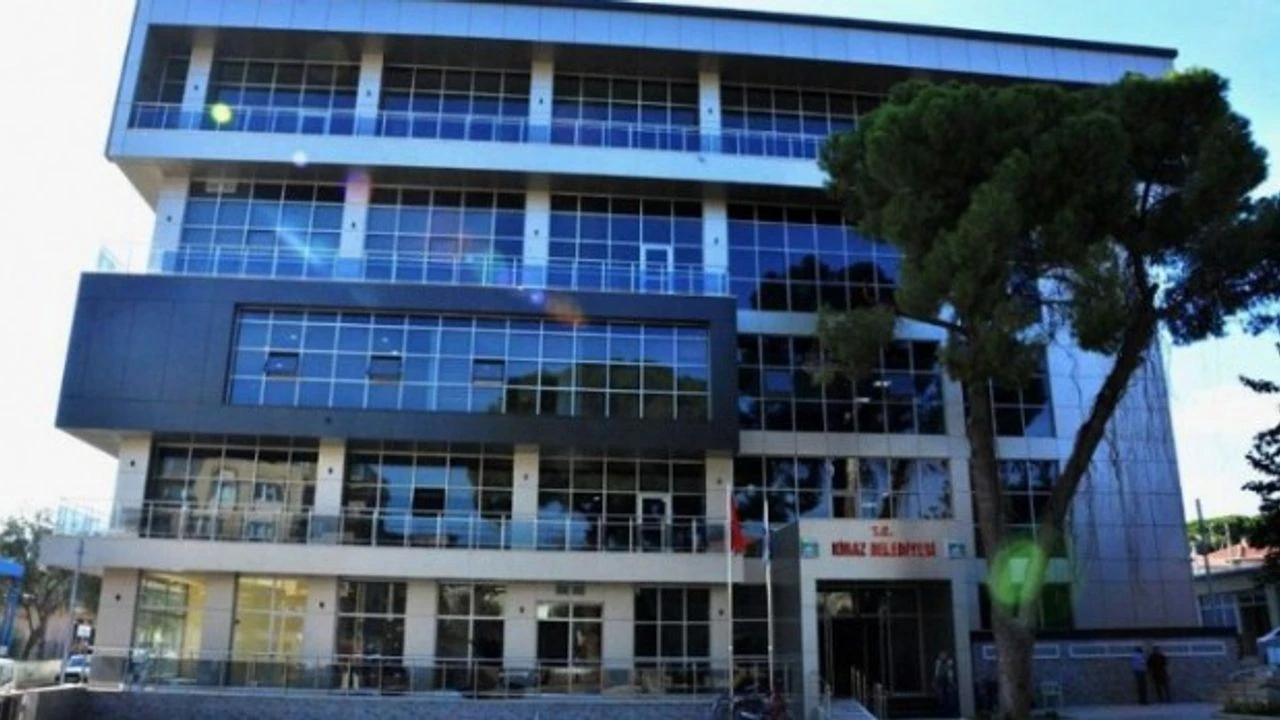 Kiraz Belediyesi’ne taşlı saldırı:&#039;Aklı dengesi yerinde değil&#039;