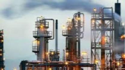 Petrol son 2 yılın en kötü aylık performansını yaşıyor