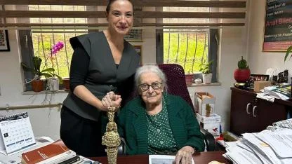 Selçuk Belediyesi’nden Prof. Dr. İoanna Kuçuradi’ye Onur Ödülü