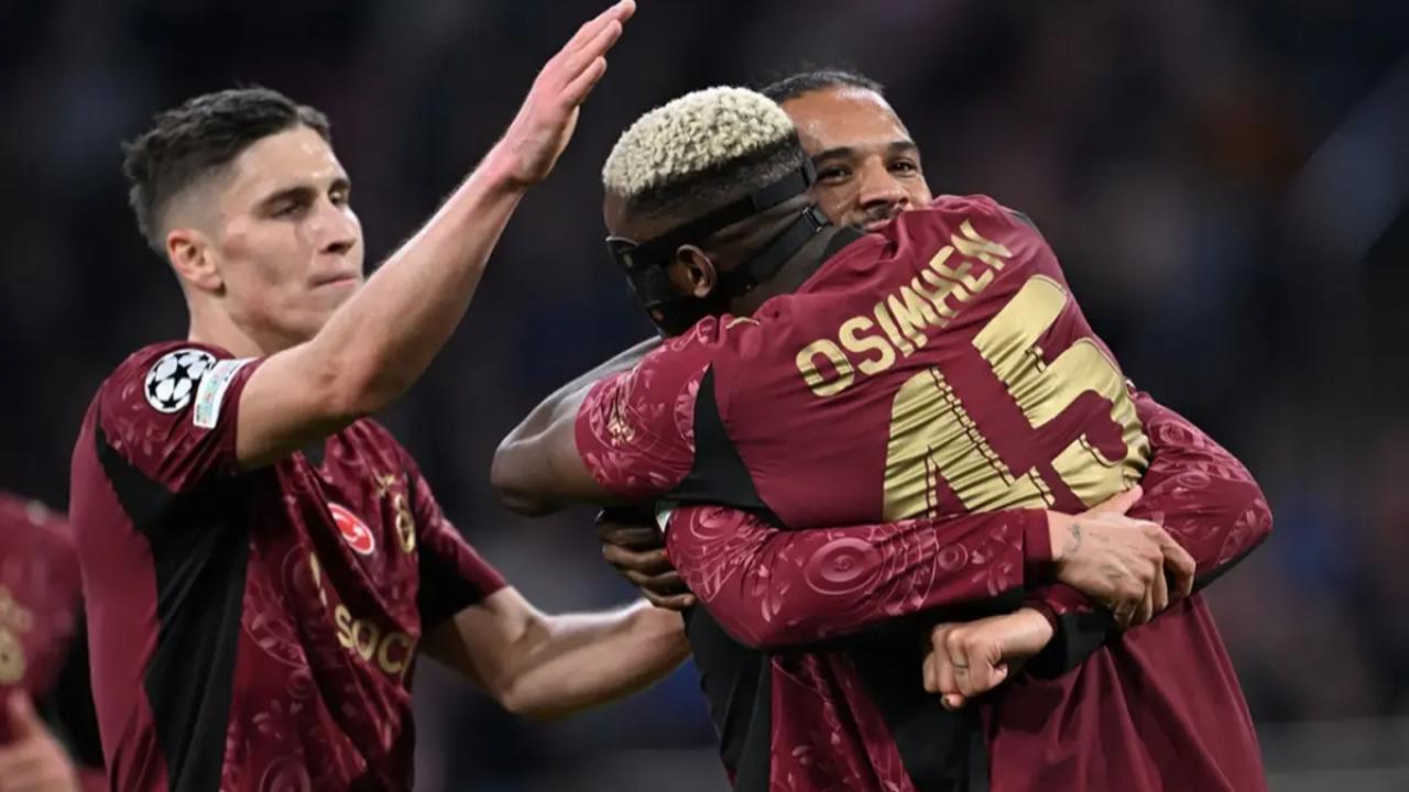 SporManşetler alev alev! Bütün ülke Galatasaray&#039;ı konuşuyor