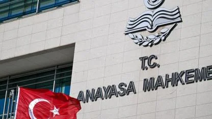 AYM’den stajyer sürücü ehliyeti kararı: Yönetmelikle iptal edilemez!