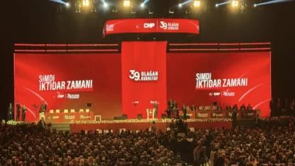 CHP Kurultayı’nda PM ve YDK Seçimleri Tamamlandı: İzmir’den 7 İsim PM’ye Girdi