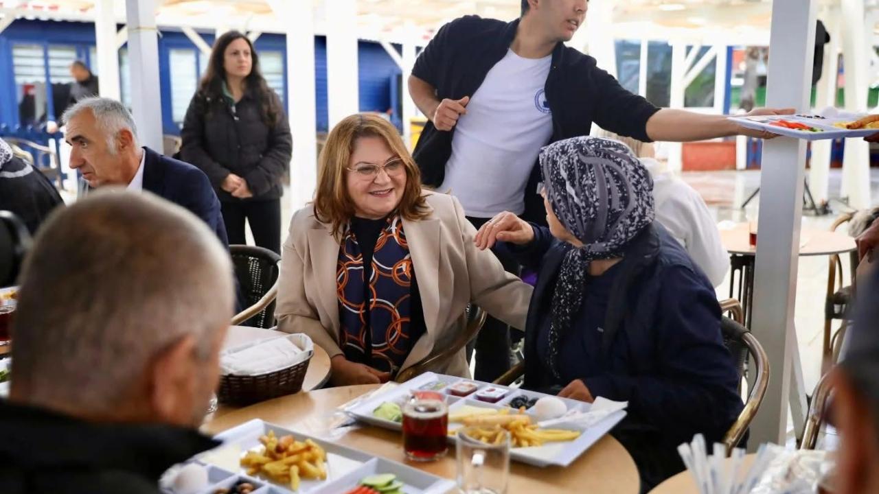 Didim Belediyesi&#039;nden Dünya Engelliler Günü&#039;nde kahvaltılı buluşma