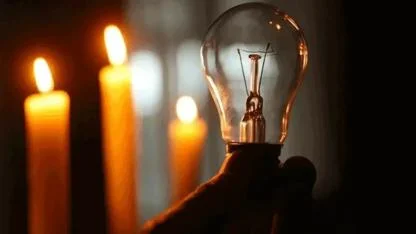 Gediz Elektrik tek tek açıkladı: Fenerleri hazırlayın,9 Aralık Salı İzmir'in 16 ilçesi karanlığa gömülecek!