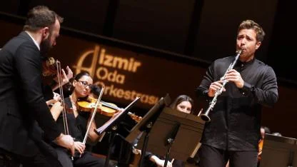 İzmir Oda Orkestrası, dünyaca ünlü klarnet virtüözü Pablo Barragán ile büyüledi