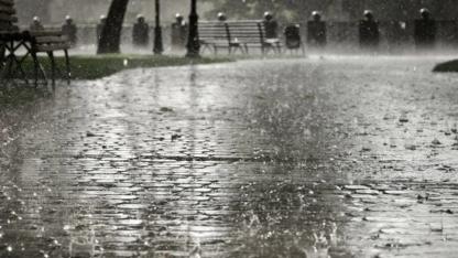 İzmir’de Hava Alarm Seviyesine Çıkıyor: Yeni Haftada Sağanak, Gök Gürültüsü ve Sert Geçişler