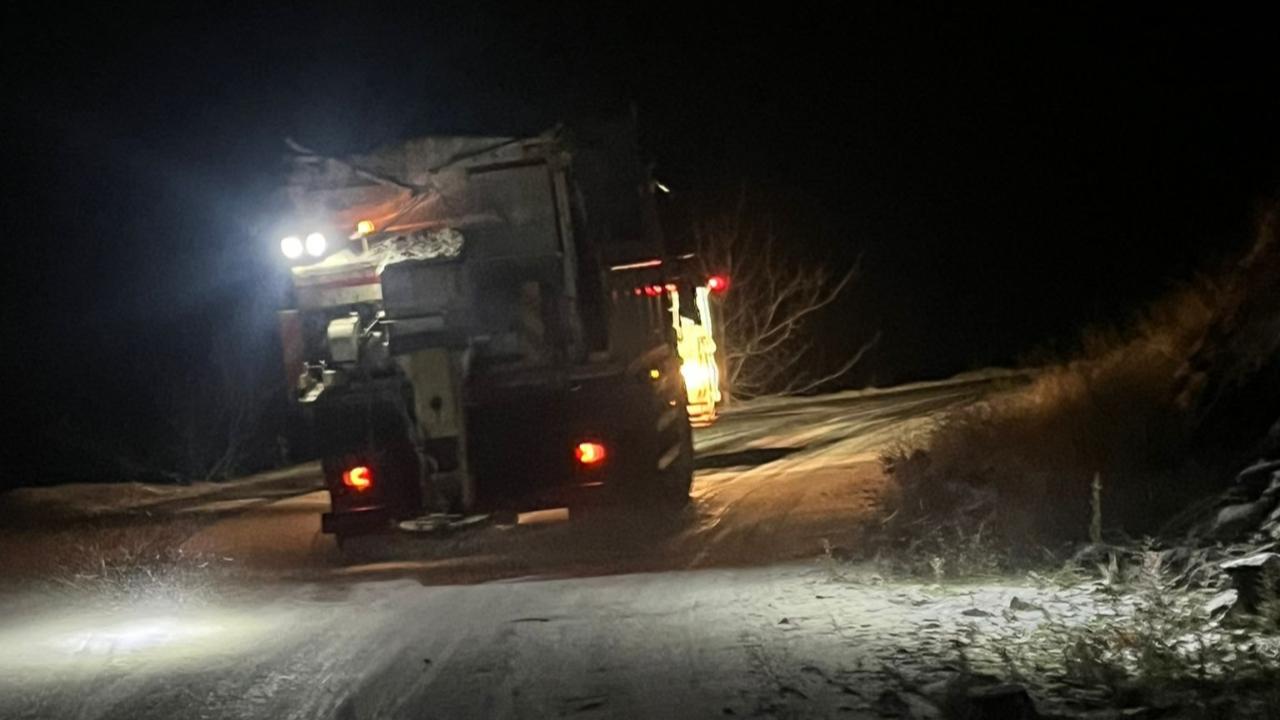 İzmir’de kar ve buzlanmaya karşı ekipler teyakkuzda