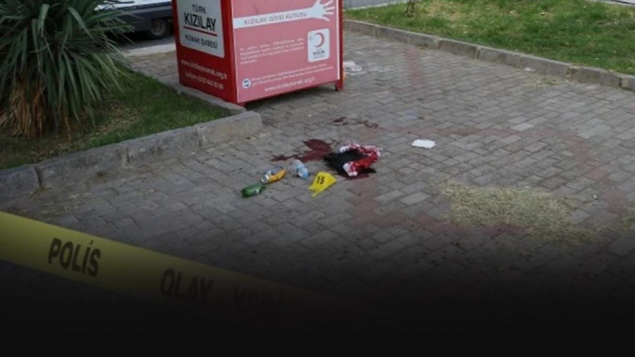 İzmir&#039;de parkta kan donduran olay! Akran kavgası can aldı