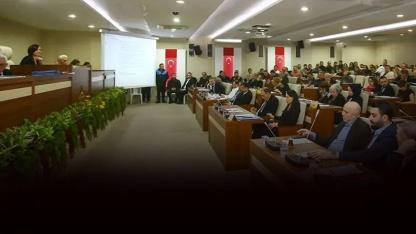 Karabağlar’da yoğun gündem: İstanbullu Sampaş Holding'le bağınız ne?