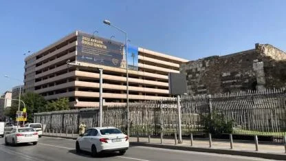 Kemeraltı Esnafından Çankaya Otoparkı Tepkisi: “Alternatif Olmadan Yıkım Olmaz”