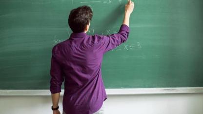 Öğretmenlikte bir devrin sonu! MEB pedagojik formasyonu resmen kaldırdı