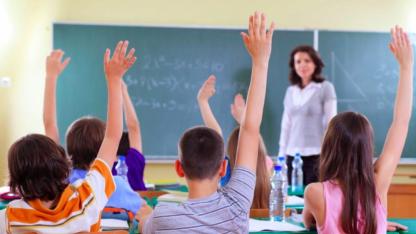 Özel okul ücretlerine 2026 düzenlemesi: Veli-Der İzmir'den tepki