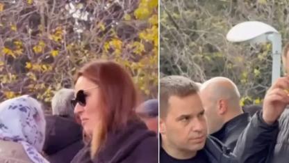 Pınar Altuğ'un o hareketi gözlerden kaçmadı! Cenazede tepki çeken görüntüler