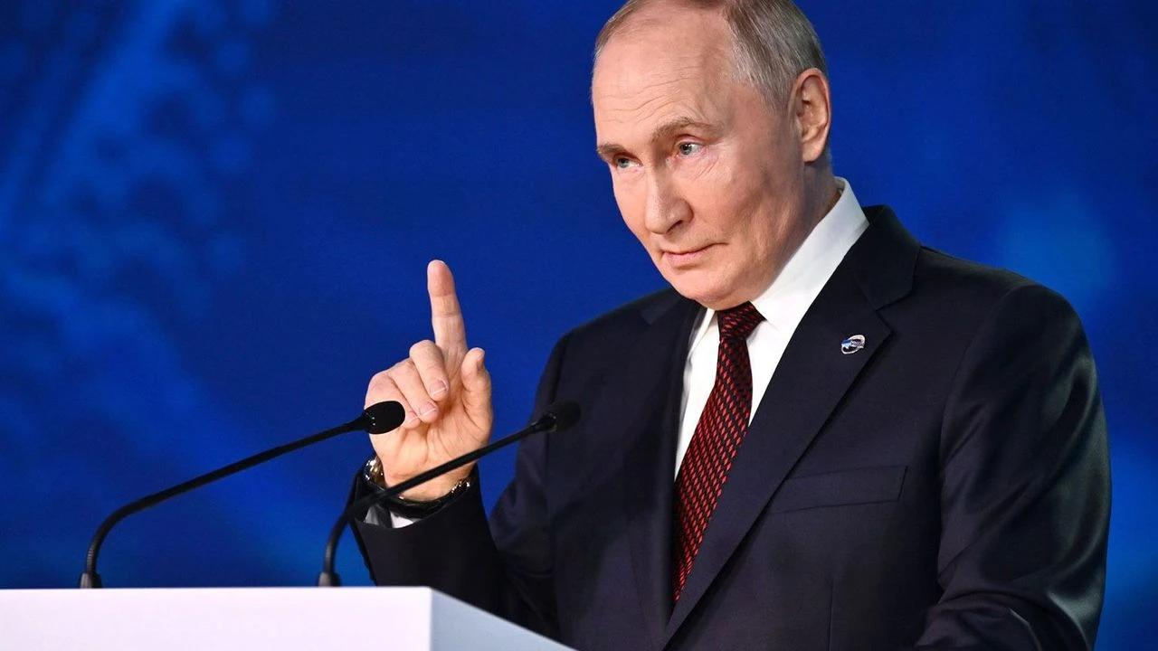 Putin&#039;den Avrupa&#039;ya rest: Savaşmak istiyorlarsa biz hazırız!