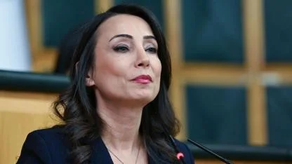 Tülay Hatimoğulları: Kürtler kamusal alanda Kürtçe Kur'an okuyabilmeli