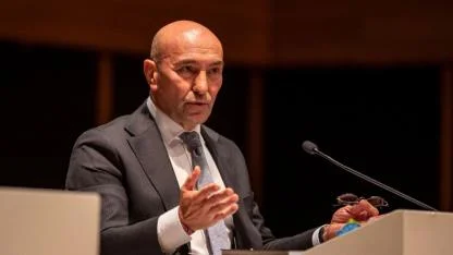 Tunç Soyer'den  'Gelecek  güzel günlere inanıyorum' mesajı