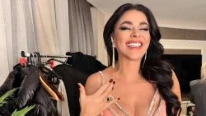 Zara’nın büyük değişimi şaşırttı! Zayıfladı, sahne tarzı baştan yaratıldı!