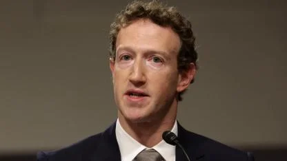 Zuckerberg metaverse bütçesini kısacak