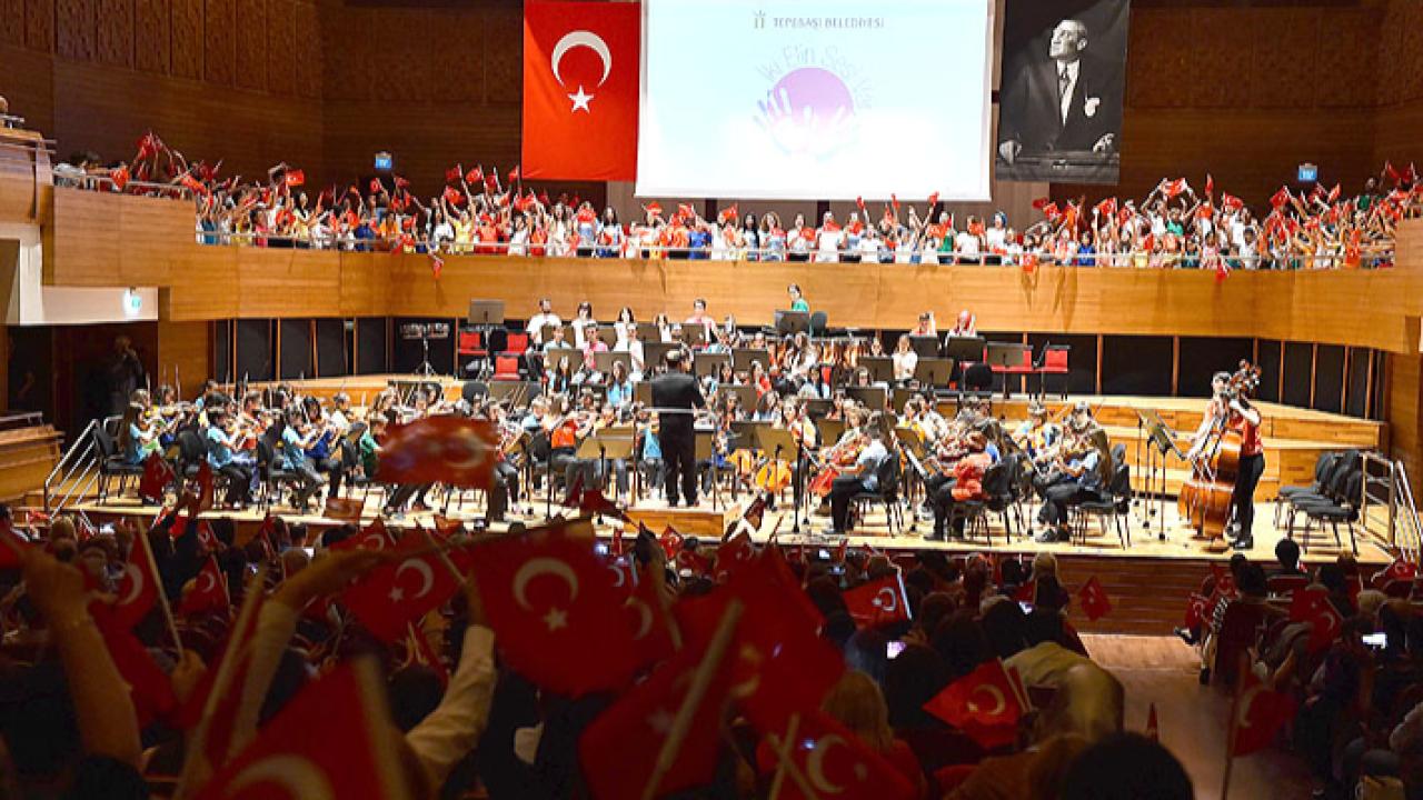 “Atatürk’e Hasret Şarkılar” İzmir’de Yankılanacak